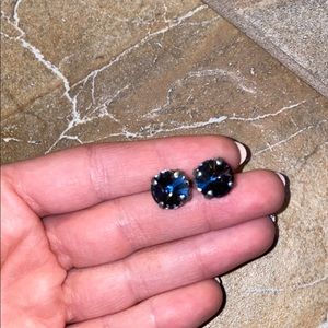 gray Sabika stud earrings